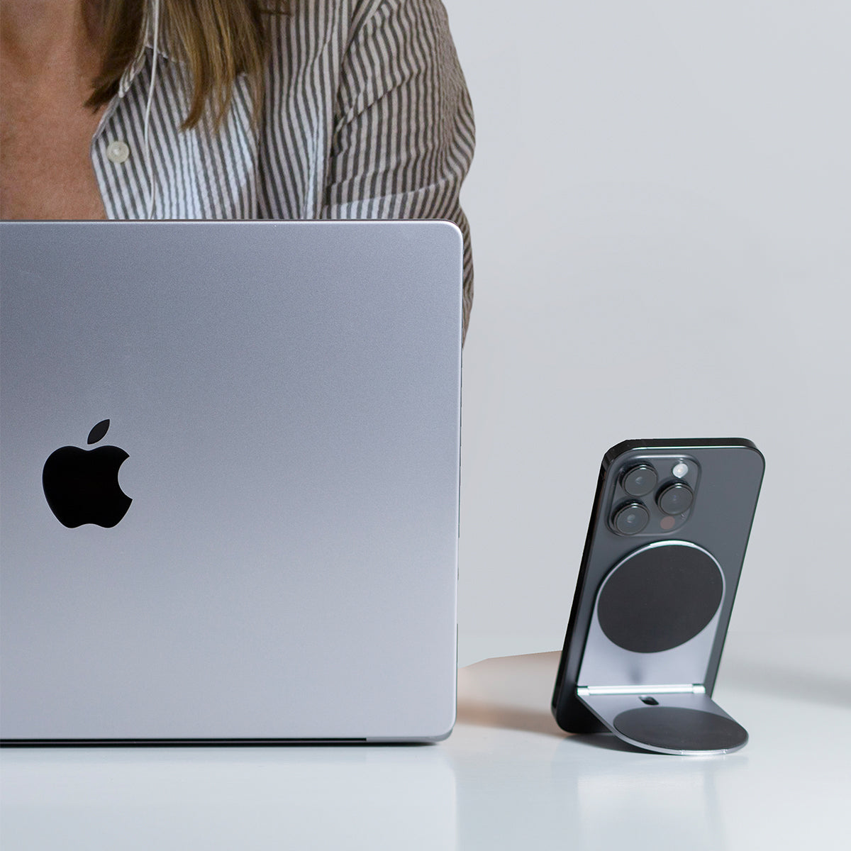 EDGE Pro Core: Universal Magnetic Phone & Tablet Adapter ROLLINGSQ