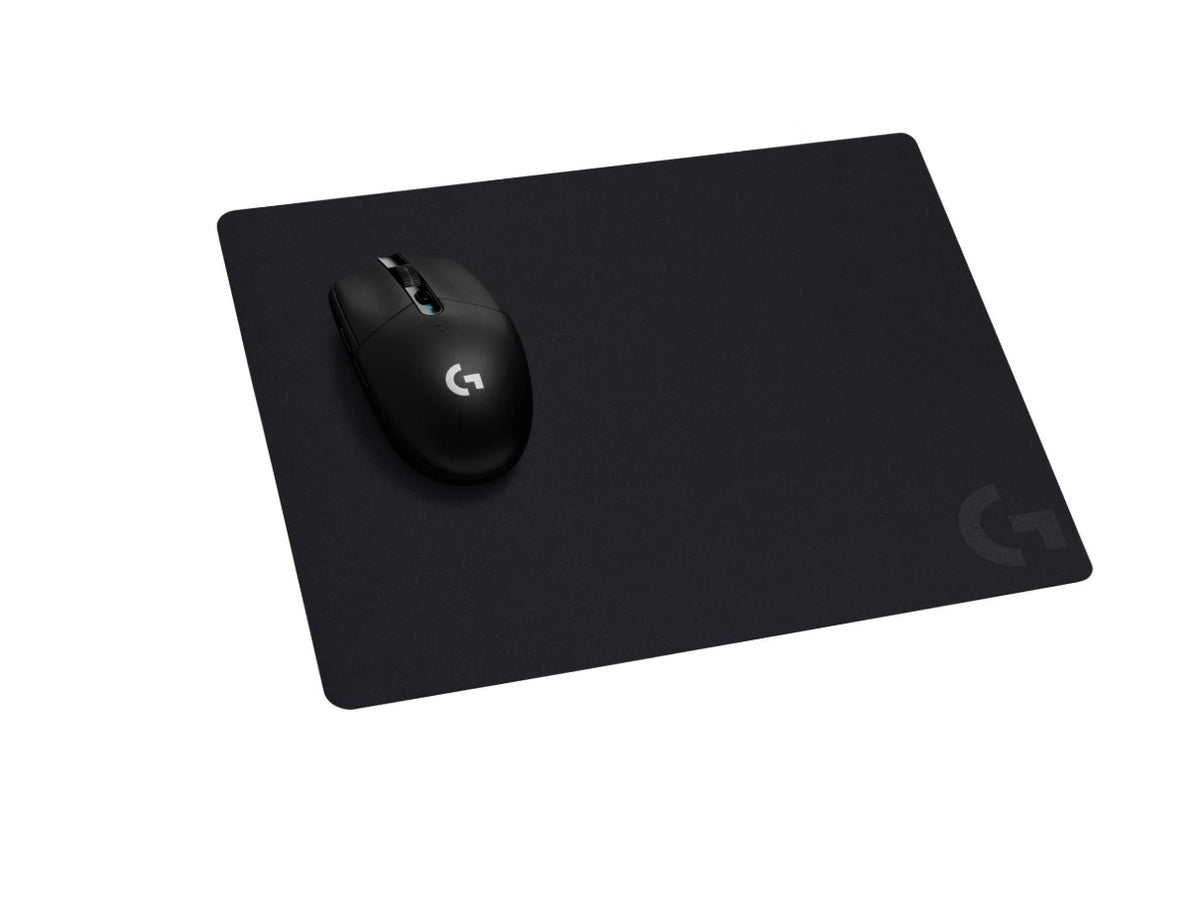 Logitech G640 Large Cloth Gaming Mouse Pad for Precision Logitech