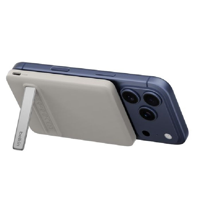 Belkin BoostCharge Slim Magnetic Power Bank 5K with Qi2 Kickstand - Sand 