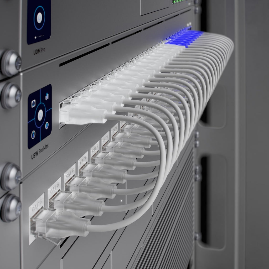 Ubiquiti UniFi Etherlighting 2.5 GbE Patch Cable - 0.3M White Ubiquiti