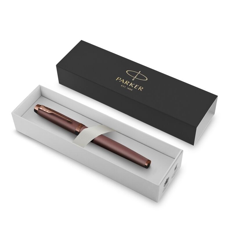 Parker IM Burgundy Fountain Pen - Smooth Writing 